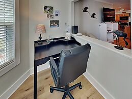 Mibc103-smiling Jacks Escape