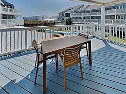 Mibc103-smiling Jacks Escape