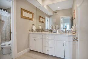 Sol Mates At Village Walk