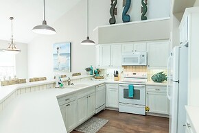 Ad651-sunny and Chairs