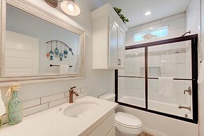 Ipe126-postcard From Paradise