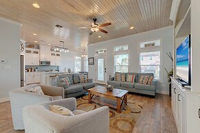 Ipe126-postcard From Paradise