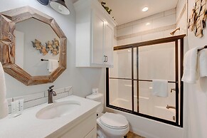 Ipe126-postcard From Paradise