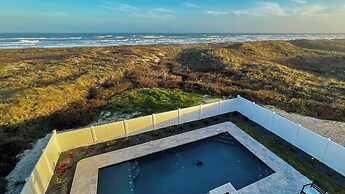 Ipe8153-the Sanctuary