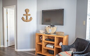 Npi152-toes In The Water