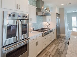 Ipe8125-all Decked Out