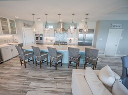 Ipe8125-all Decked Out