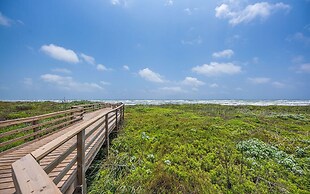 Ipe8125-all Decked Out