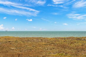 Ipe114-beachhouse Bliss