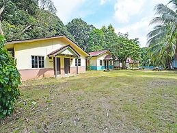 OYO 90657 D'ambang Resort