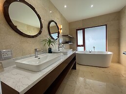 NOOE Maldives Kunaavashi