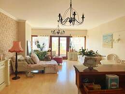 Vienna Christmas Market Rooftop Dollhouse 4 Couple