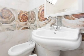 Vienna Christmas Market Rooftop Dollhouse 4 Couple