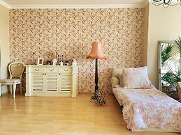 Vienna Christmas Market Rooftop Dollhouse 4 Couple