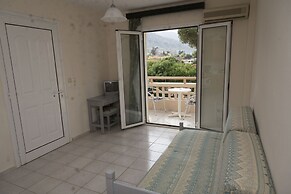 Sunset Studios & Apartments by Estia