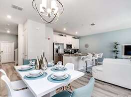 Upscale Champions Gate Townhome - 4 Bed 4 Bedroom Townhouse by Redawni