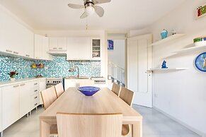 2536 Villa Degli Eucalipti by Barbarhouse