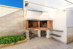 2536 Villa Degli Eucalipti by Barbarhouse