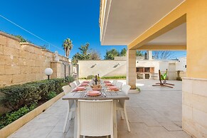 2536 Villa Degli Eucalipti by Barbarhouse