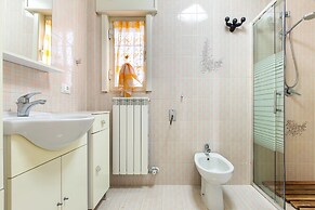 2536 Villa Degli Eucalipti by Barbarhouse