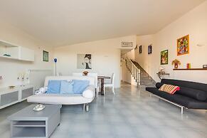 2536 Villa Degli Eucalipti by Barbarhouse