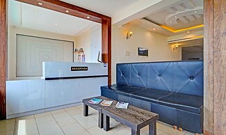 Treebo Kuber Palace With a Swimming Pool