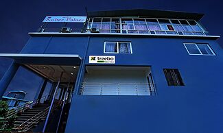 Treebo Kuber Palace With a Swimming Pool