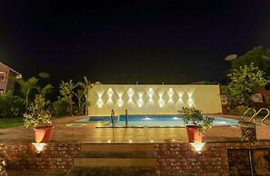 Treebo Kuber Palace With a Swimming Pool