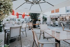 Angelo Coffee Suites