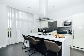 Blue Heron - 2 Bedroom Apt With 2 Parking Spaces - From 165 Per Night