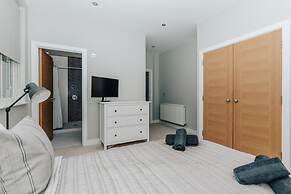 Blue Heron - 2 Bedroom Apt With 2 Parking Spaces - From 165 Per Night