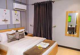 Golden Six Hotel & Restaurant