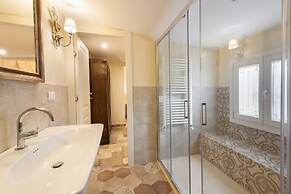 Casa Griselda by Mmega