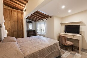 Casa Griselda by Mmega