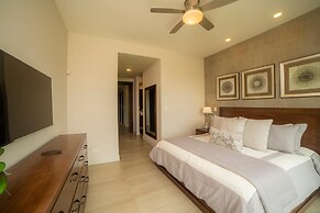 Miramar 4E - 3 bdr 3 Bath Ocean View