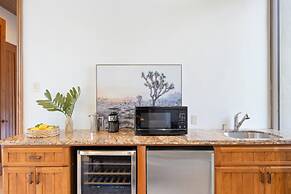 Mirabella by Avantstay 10 Acre Estate w/ Prvt Lake, Golf Course & Pool