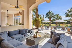 Mirabella by Avantstay 10 Acre Estate w/ Prvt Lake, Golf Course & Pool