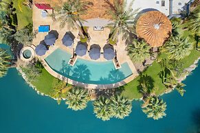 Mirabella by Avantstay 10 Acre Estate w/ Prvt Lake, Golf Course & Pool