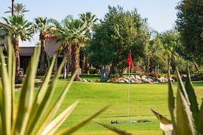 Mirabella by Avantstay 10 Acre Estate w/ Prvt Lake, Golf Course & Pool