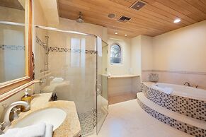 Mirabella by Avantstay 10 Acre Estate w/ Prvt Lake, Golf Course & Pool