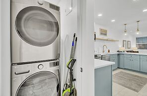 Coastal Grove by Avantstay 3 Unit Buyout Minutes From Folly Beach