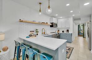 Coastal Grove by Avantstay 3 Unit Buyout Minutes From Folly Beach