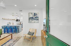 Coastal Grove by Avantstay 3 Unit Buyout Minutes From Folly Beach