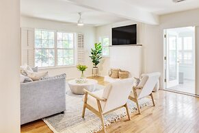 Hemlock by Avantstay Minutes From Folly Beach w/ Multiple Patios