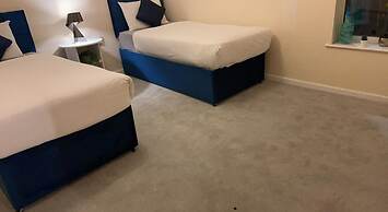 Impeccable 1-bed House in Pontefract