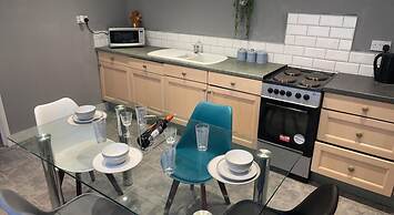 Impeccable 1-bed House in Pontefract