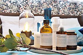 TOMMY CONDOMINIUM WAKASA 301