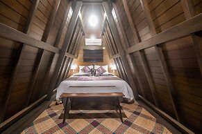 Rumah Kayu Tatiya Villa