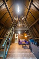 Rumah Kayu Tatiya Villa