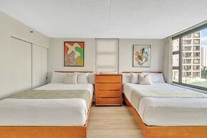 Deluxe Waikiki Condo Pool View FREE Parking & Wi-Fi by Koko Resort Vac